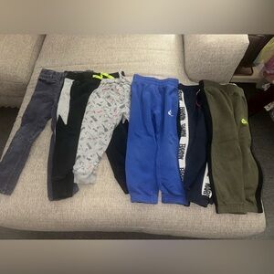 Lot of 6 pairs of pants for boys size 4